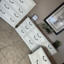 Dresser Set