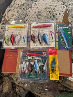 Vortex Electronic Fishing Lures Lot Lighted LED Fish Caller NOS + Berkley Crank