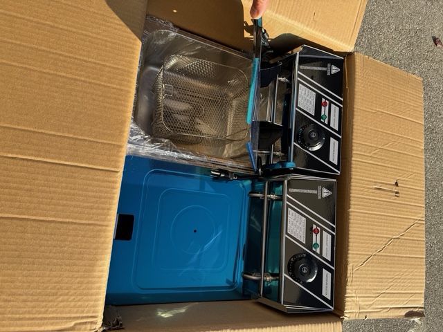 Brand New 5000W 2-Basket Commercial Electric Deep Fryer, Stainless Steel