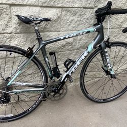 Trek Madone 3.1. 20 Speed 52c Carbon Fiber Frame With Shimano 105 Components 