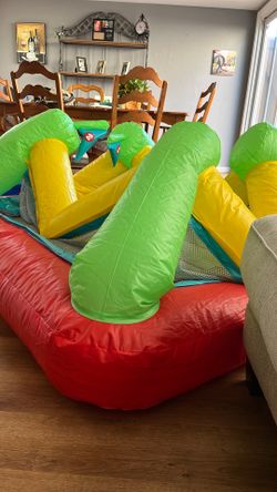 Bounce House 
