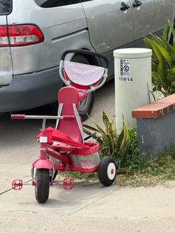 Radio flyer kids tricycle