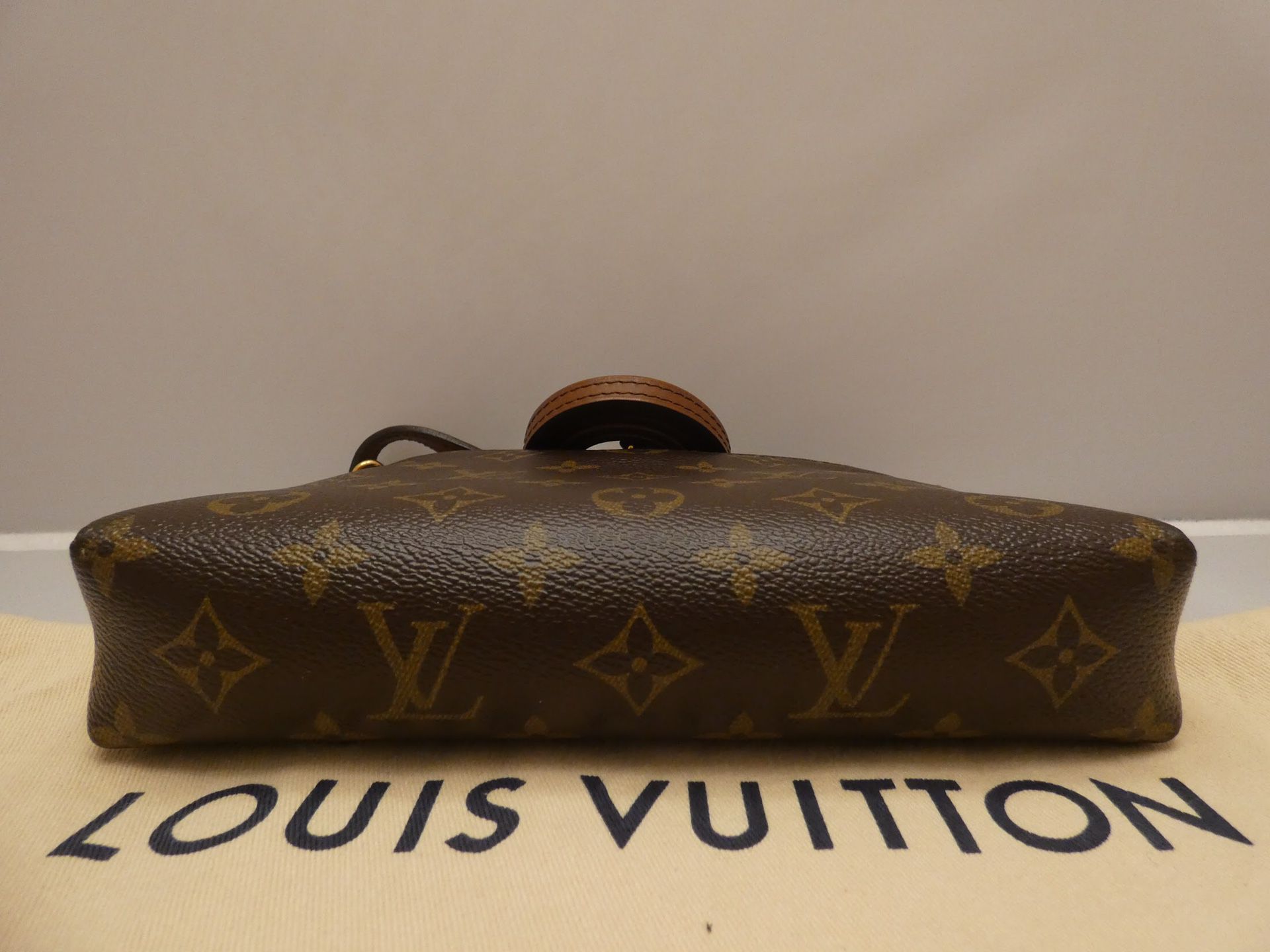 Louis Vuitton Pallas Noir/Black Clutch Crossbody (CA3156) – AE