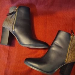 Michael Kors Ankle Boot