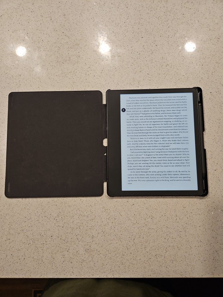 Kindle Scribe (1st Gen) 64GB w/ Case And Premium Pen