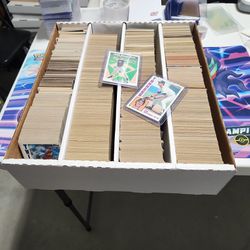 Approximately 3000 Baseball Trading Cards. Stars Included