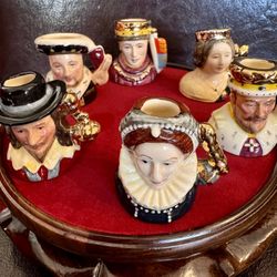 Royal Doulton Tiny Character Jugs, Kings & Queens Realm-6 pieces  with a display