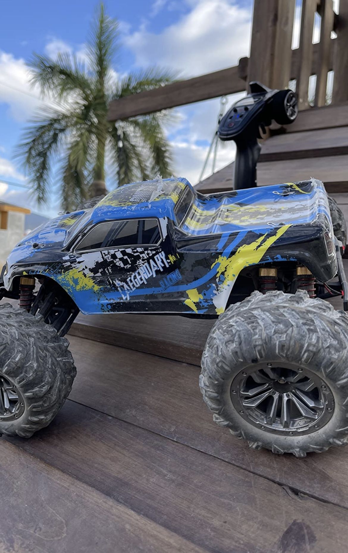 Brand new N SealedΒ Β Extremely Big LAEGENDARY 1:10 Scale 4x4 Off-Road RC Truck - Hobby Grade Brushed Motor Truck