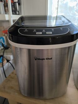 Ice Maker Magic Chef Portable 26 Lbs