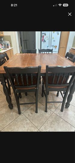 Free table and chairs