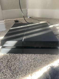 Working PS4 - Comes with Power Cord