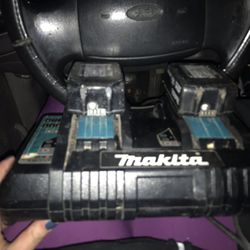 Makita Fast Charger W/2 Batteries