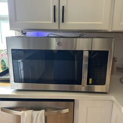 Ge Over Stove Microwave 