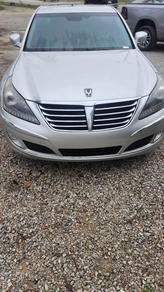 2012 Hyundai Equus