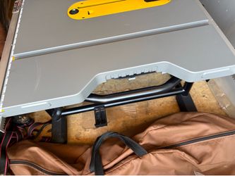 Dewalt 15 amp corded job site table saw 10