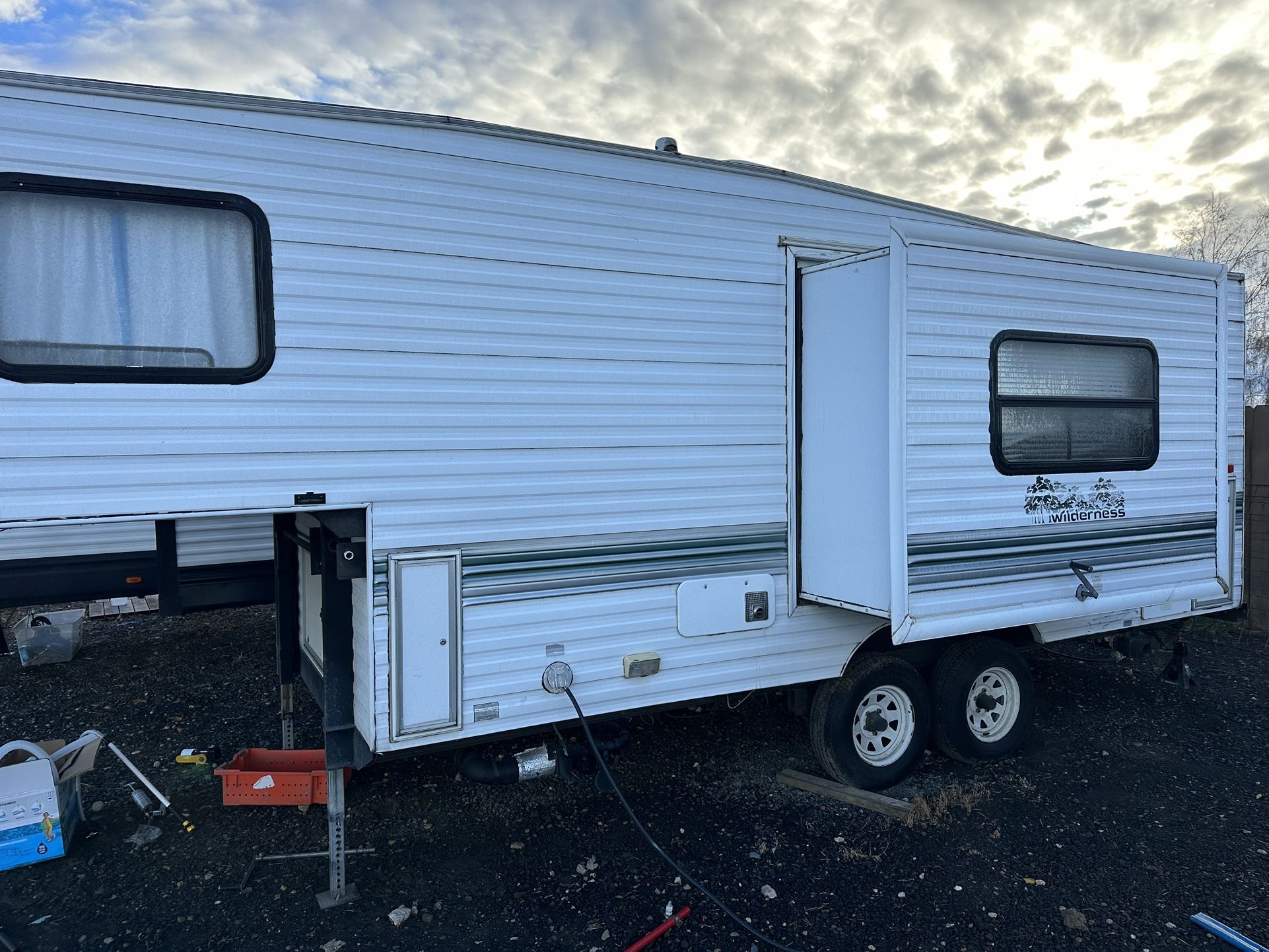 Wilderness Camper Great Condition
