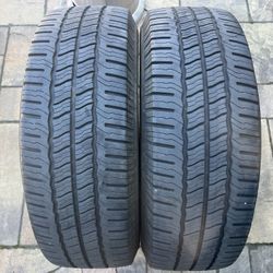 2 Michelin Tires LT 265/70/18