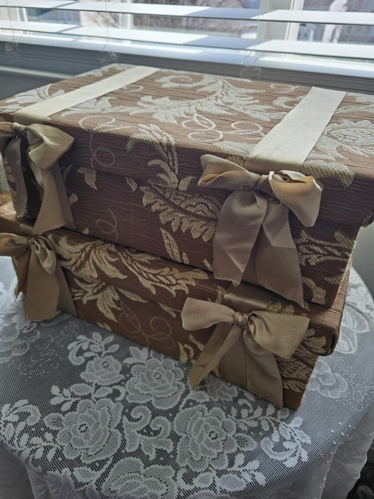 $45.00 - (2) Elegant Accent Boxes, Designer Jennifer Taylor Broderick! High End Damask Fabric/Silk Ribbons/Stackable/Multifunctional - Like New!