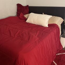 Queen Bed with matching dresser