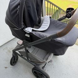 Nuna mixx Bassinet 