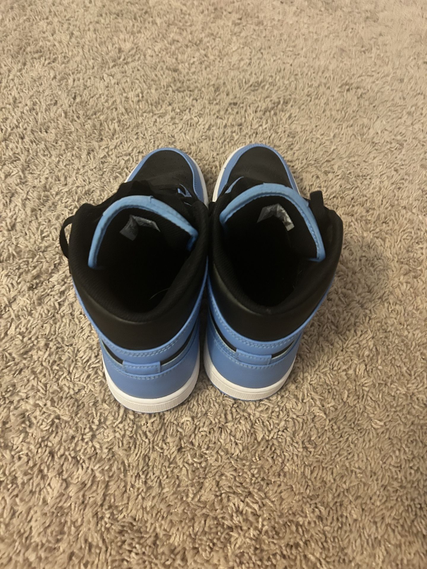 Jordan 1 University Blue Black size 8 men’s no box