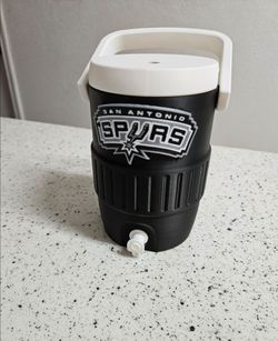 Spurs koozie