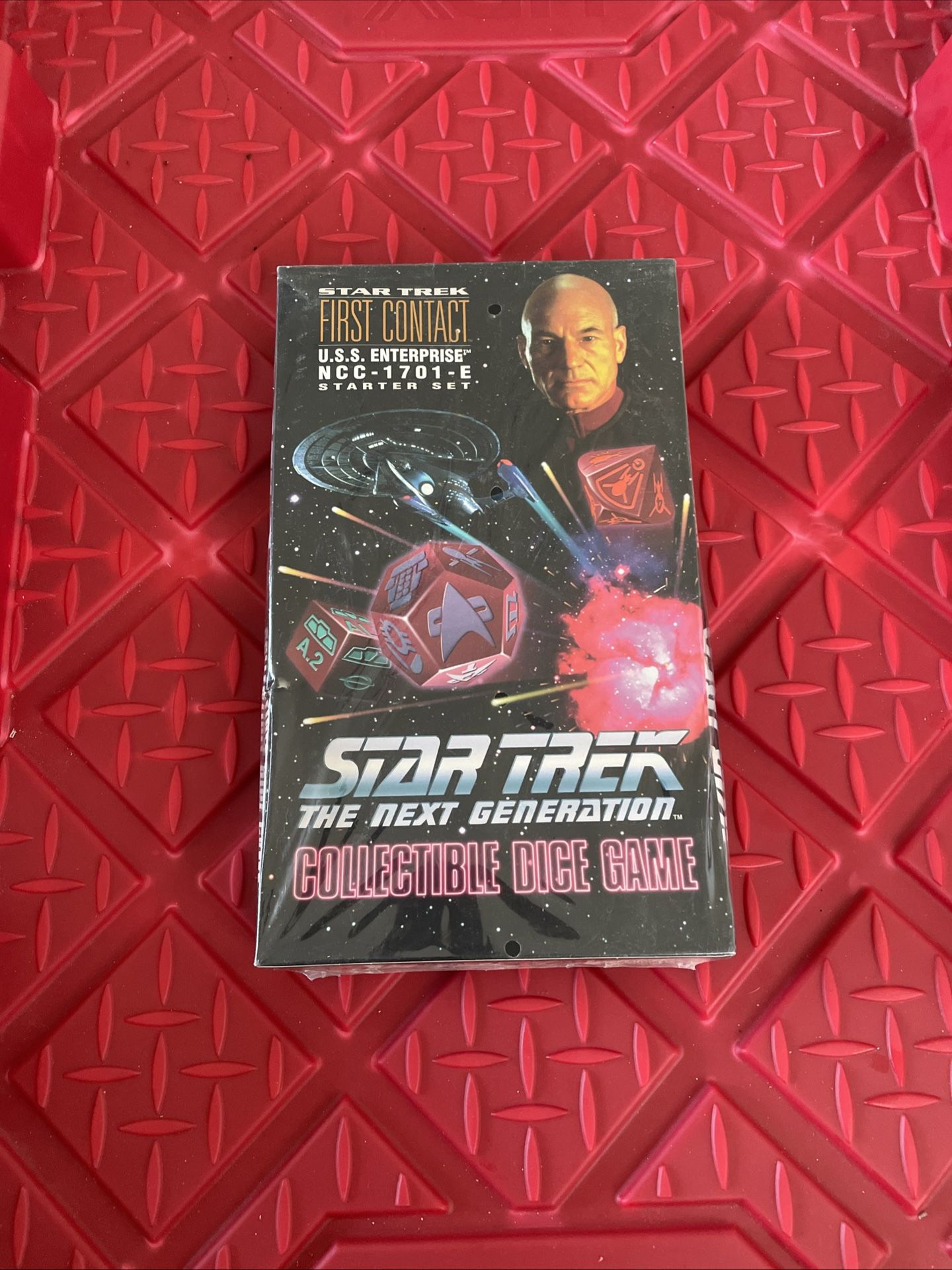 Star Trek The Next Generation USS Enterprise Starter Set Dice Game First Contact