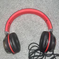 Red Wired Hesdphones - Artix
