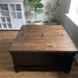 Wooden Valebeck Lift Top Cocktail or Coffee Table