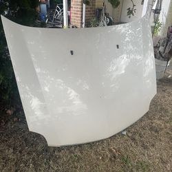 04-06 Cadillac SRX Hood And Left Fender 