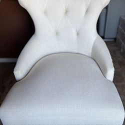 Accent Chair 