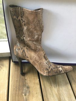 Size 9 1/2 booties