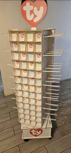 authentique TY Beanie display