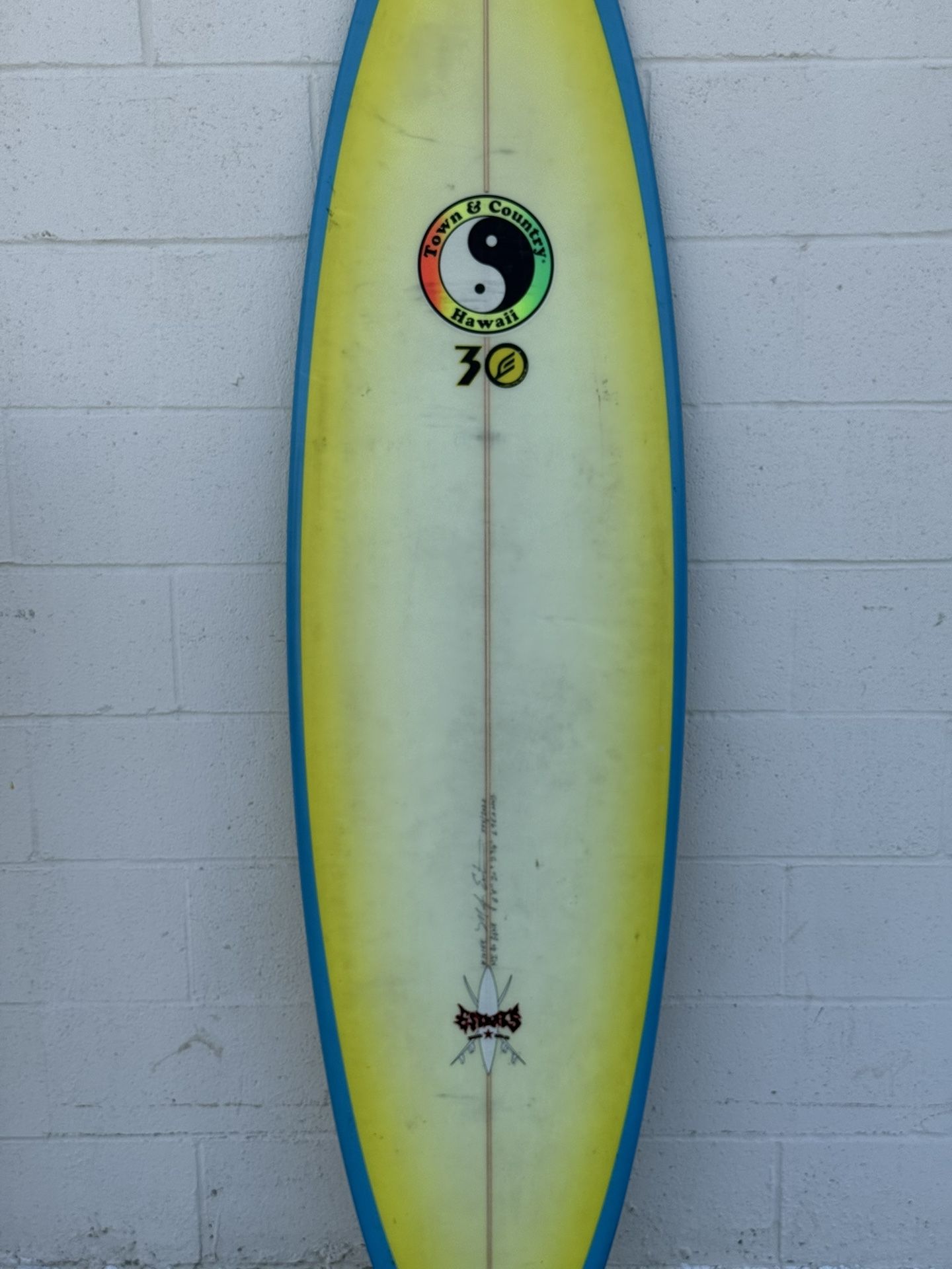Town& country Surfboard Shaped By Mike Estrada