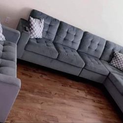 Lantana Gray Reversible Sectional / couch 