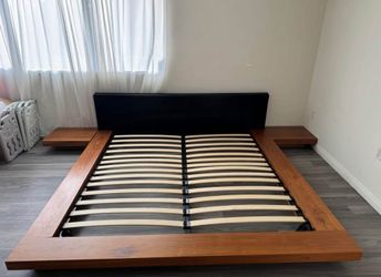 Modloft Worth KING bed (Japanese style pine wood)