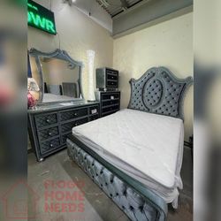 4- Pieces Gray Color Velvet King & Queen Size Bedset