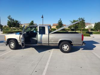 1998 Chevy  Silversdo C/K Regular Cab Pickup Truck