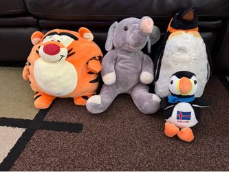 Assorted Plush Toy Collection ! Each group  $12
