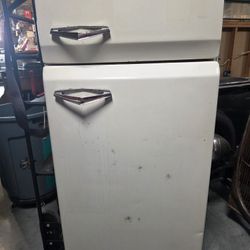 Philco Refrigerator/freezer 