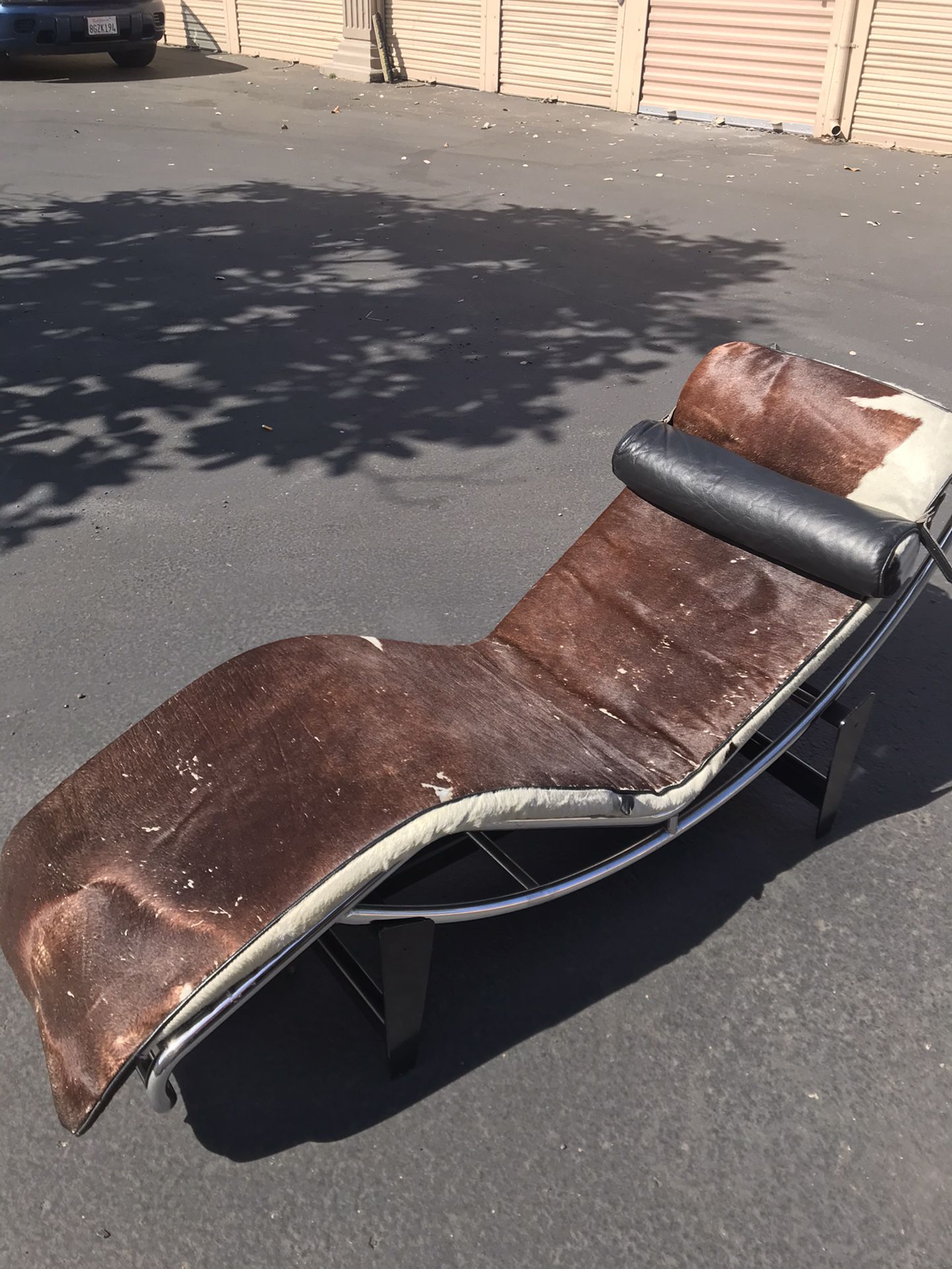 Vintage corbusier longer chair
