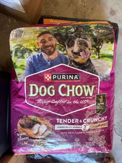 Purina Dog Chow Tender & Crunchy Dog Food Lamb and Turkey 30 LB
