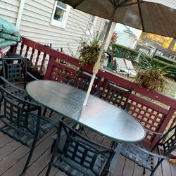 Deluxe Outdoor Table Set w Chairs & Umbrella 