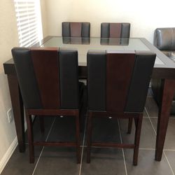 Dining Table With 6pc wooden Chairs 