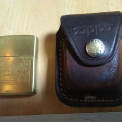 Vintage Budweiser Zippo Lighter& Zippo Leather Holder