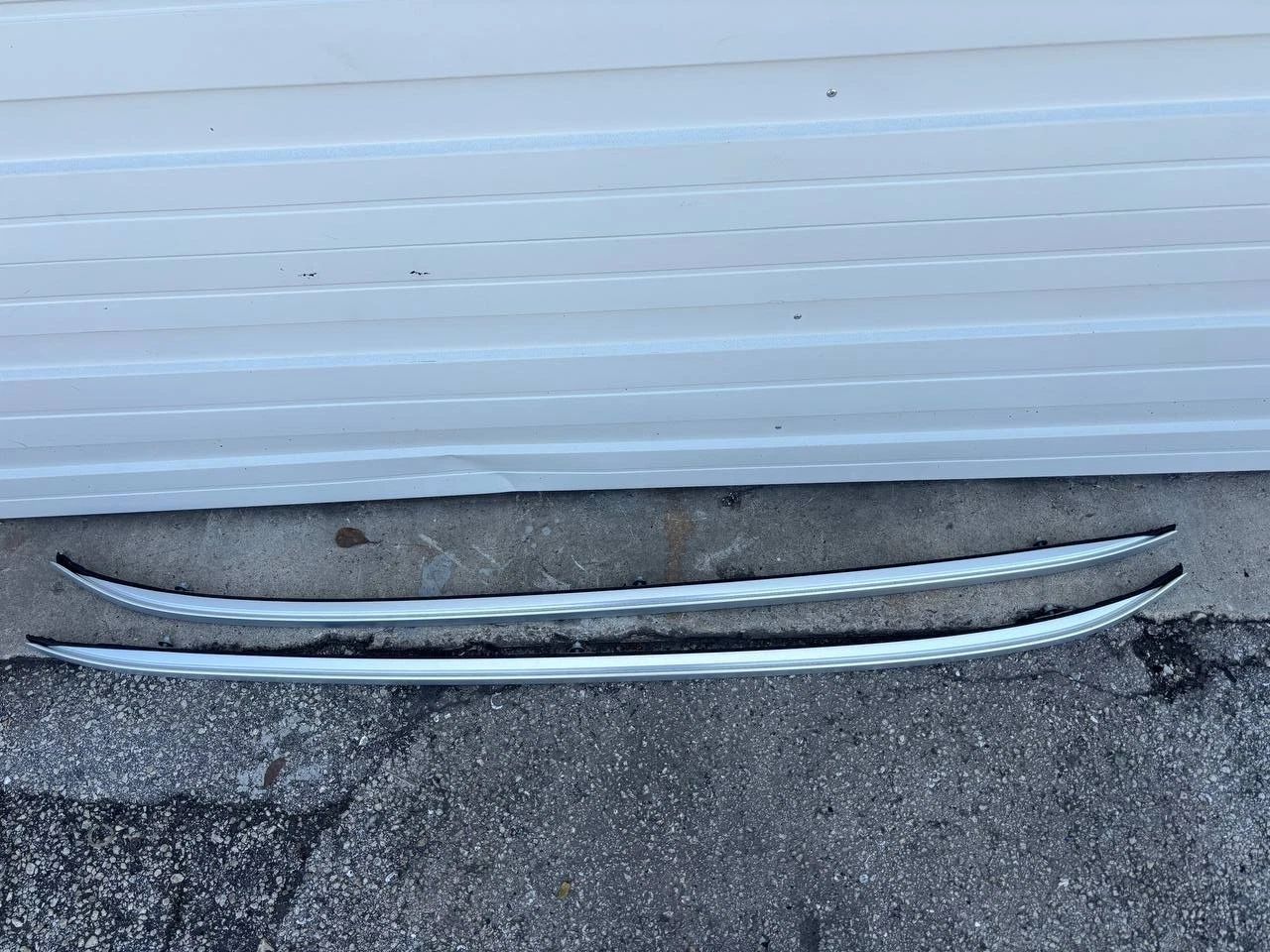 16-22 BMW X1 F48 Left & Right Side Luggage Roof Rail Rack Set Of 2 OEM