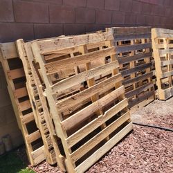 Pallets For Freeee!