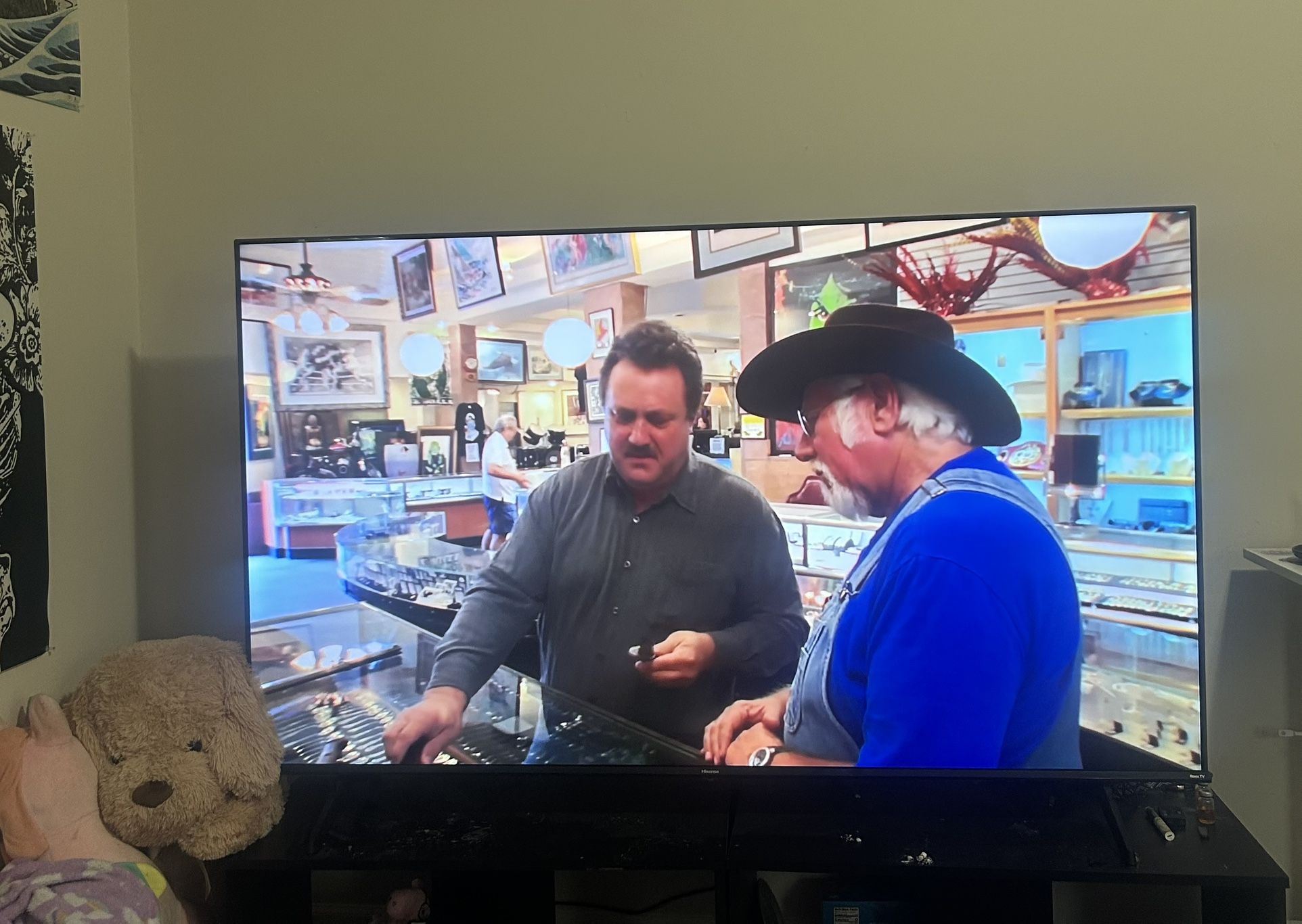 Hisense 70 Inch LED Roku Smart TV