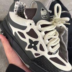 Size 9 Louis Vuitton Skates 