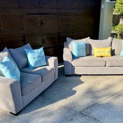 Sofa & Loveseat Set